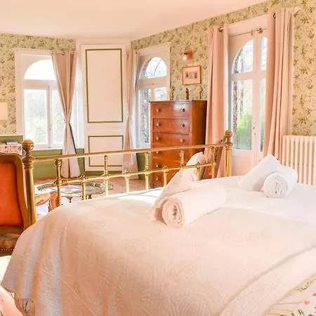 Les Trois Moulins - 10min Pont L'eveque - 10p Дом отдыха *