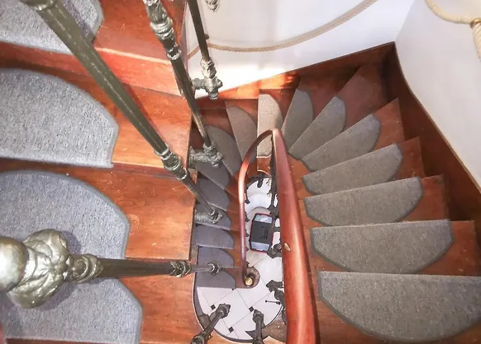 Les Trois Moulins - 10min Pont L'eveque - 10p *